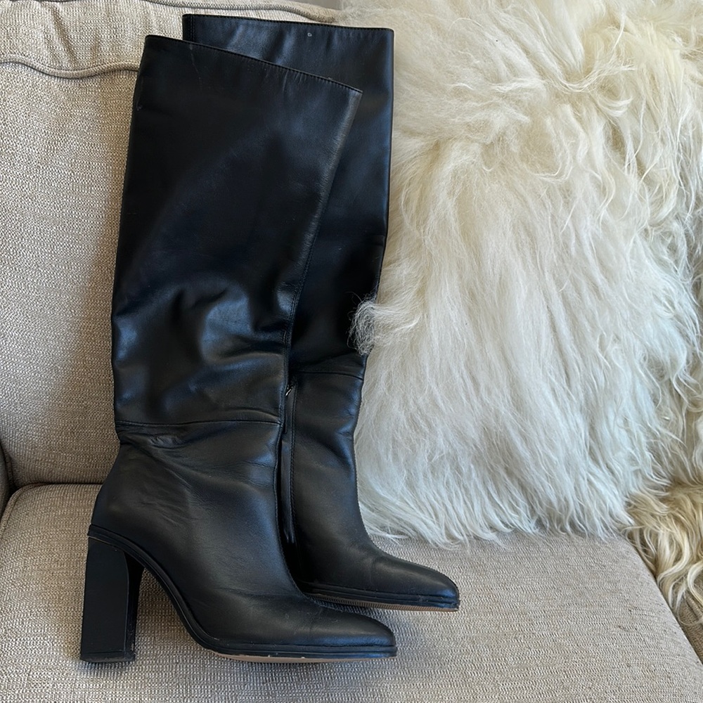 Black heeled boots Zara